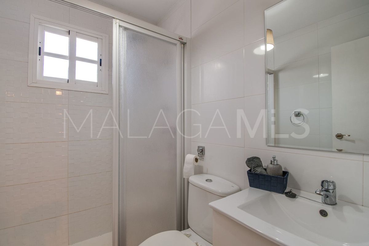 Villa for sale in Coin