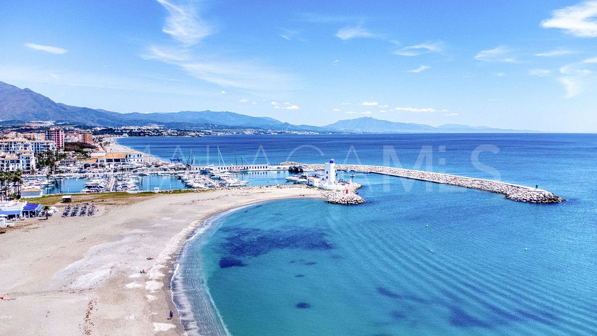 For sale La Duquesa ground floor apartment