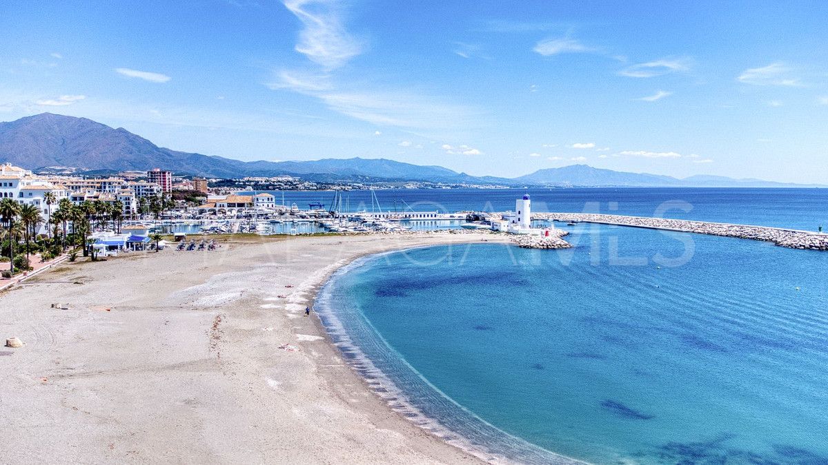 For sale La Duquesa ground floor apartment