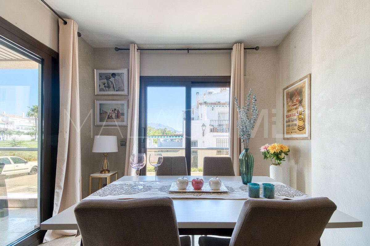 For sale La Duquesa ground floor apartment