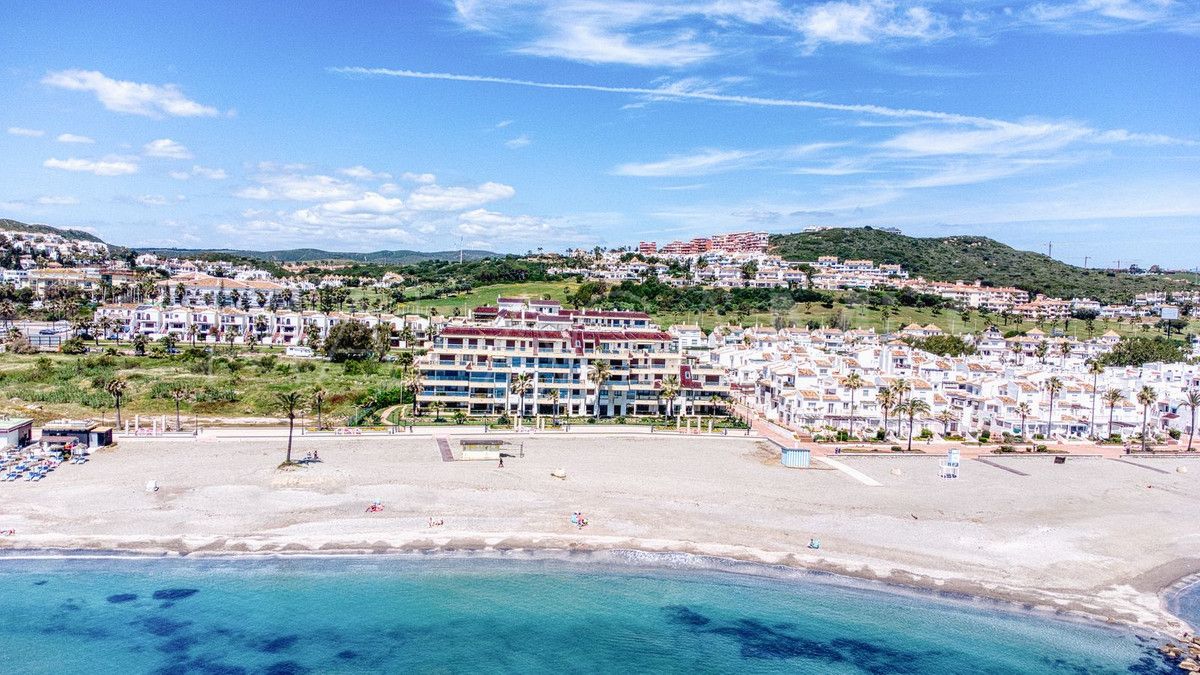 For sale La Duquesa ground floor apartment