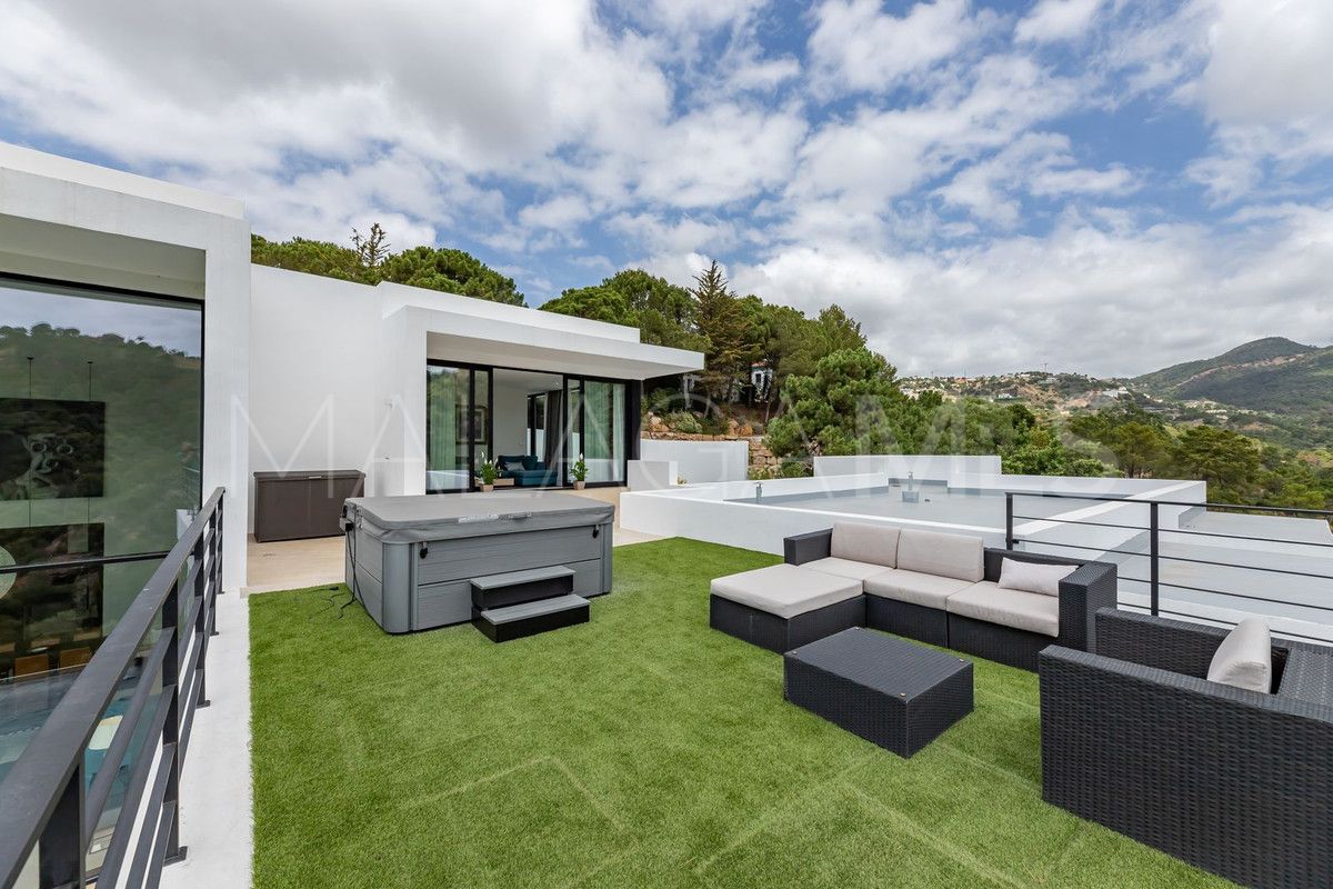 Villa de 6 bedrooms a la venta in Benahavis