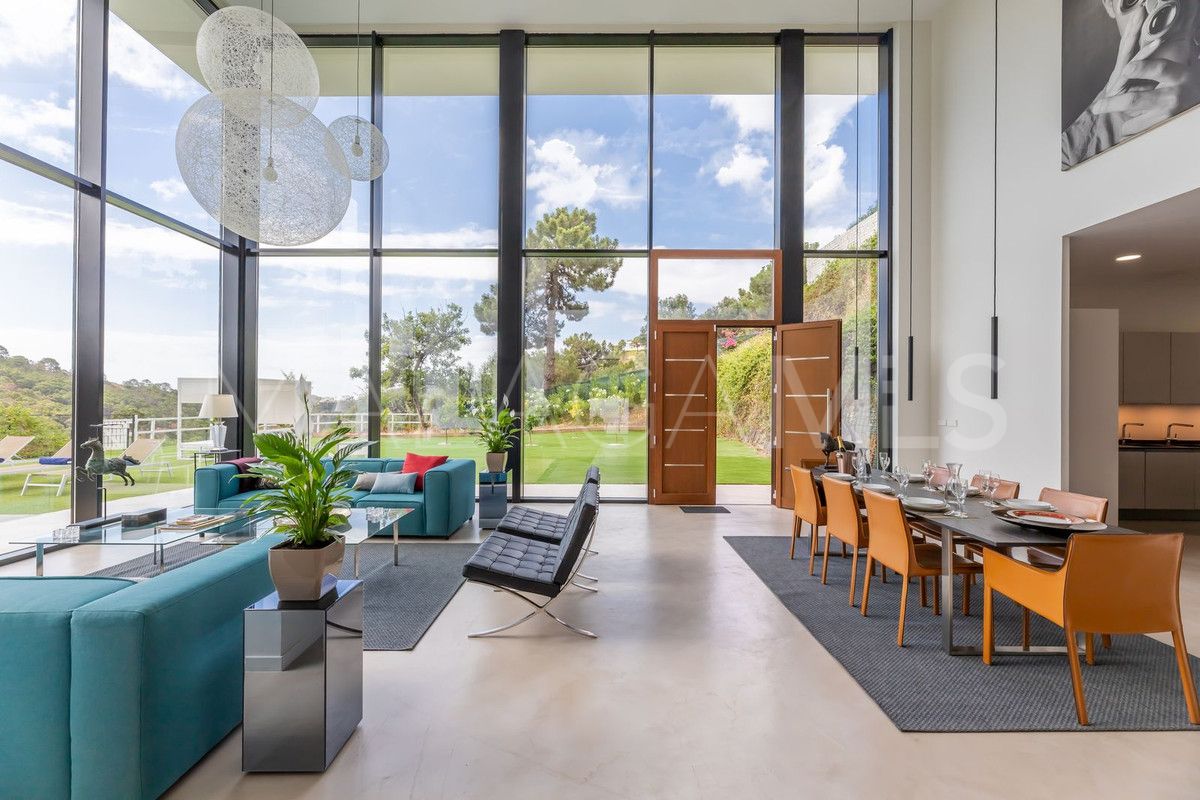 Villa de 6 bedrooms a la venta in Benahavis