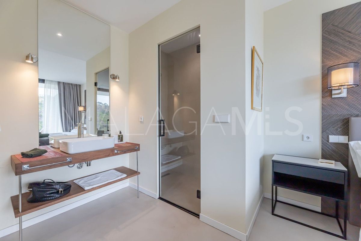 Villa de 6 bedrooms a la venta in Benahavis