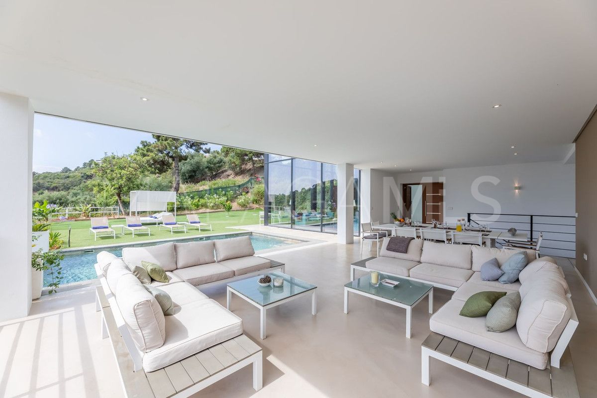 Villa de 6 bedrooms a la venta in Benahavis