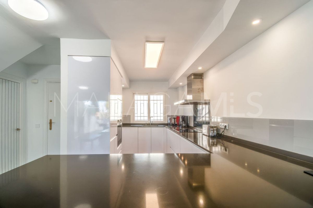 Radhus for sale in Nueva Andalucia