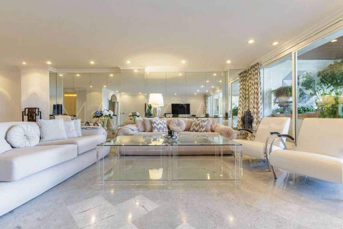 Lägenhet for sale in Marbella - Puerto Banus