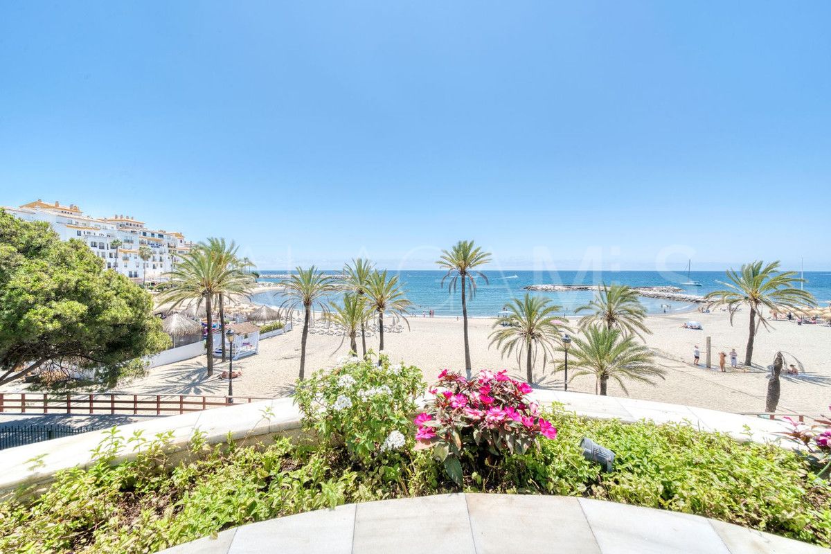 Lägenhet for sale in Marbella - Puerto Banus