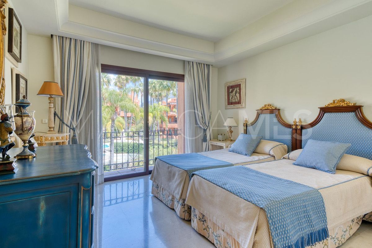 Wohnung for sale in Marbella - Puerto Banus