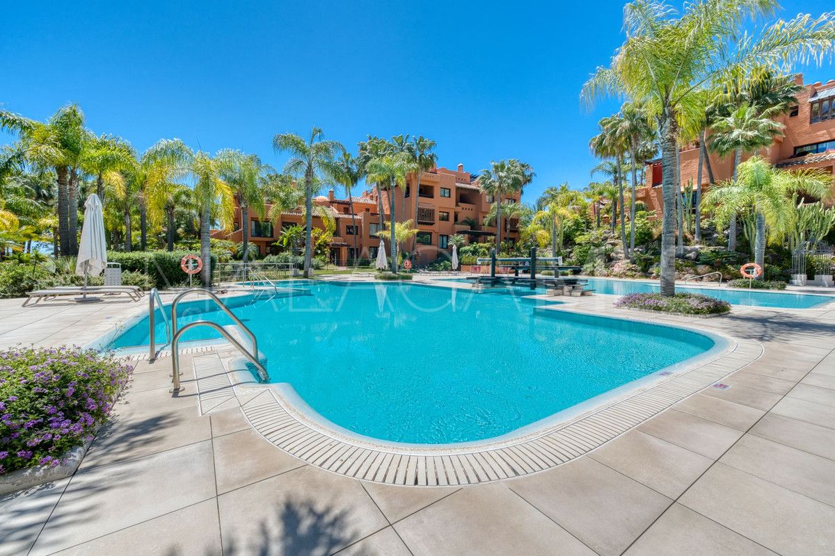 Wohnung for sale in Marbella - Puerto Banus
