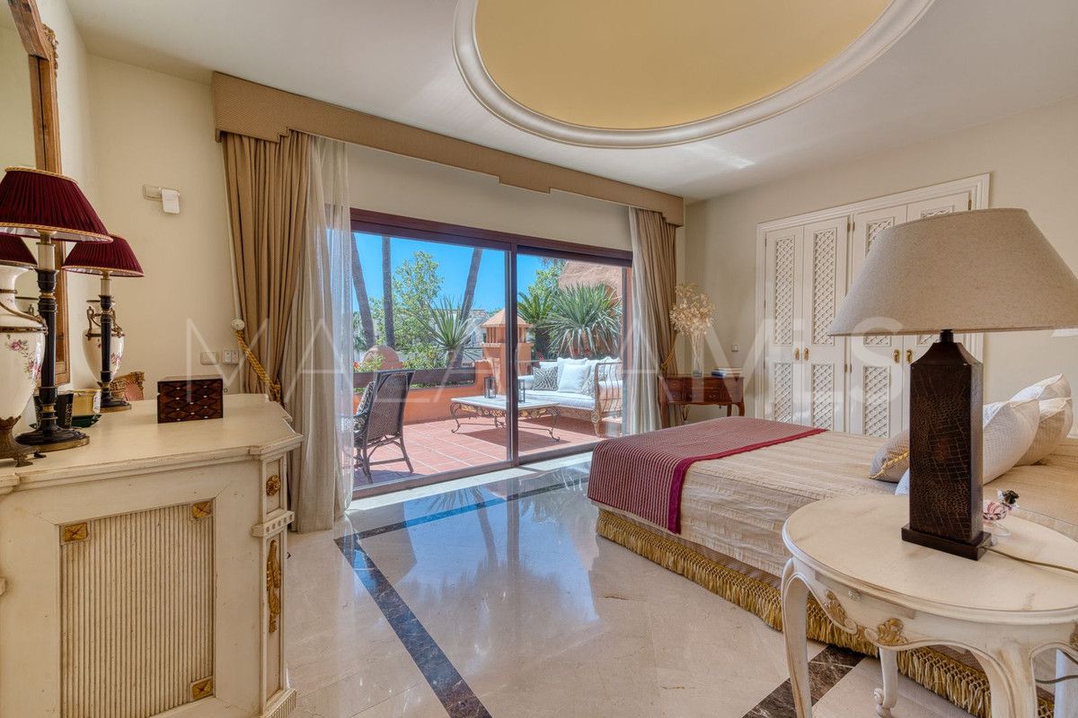 Wohnung for sale in Marbella - Puerto Banus