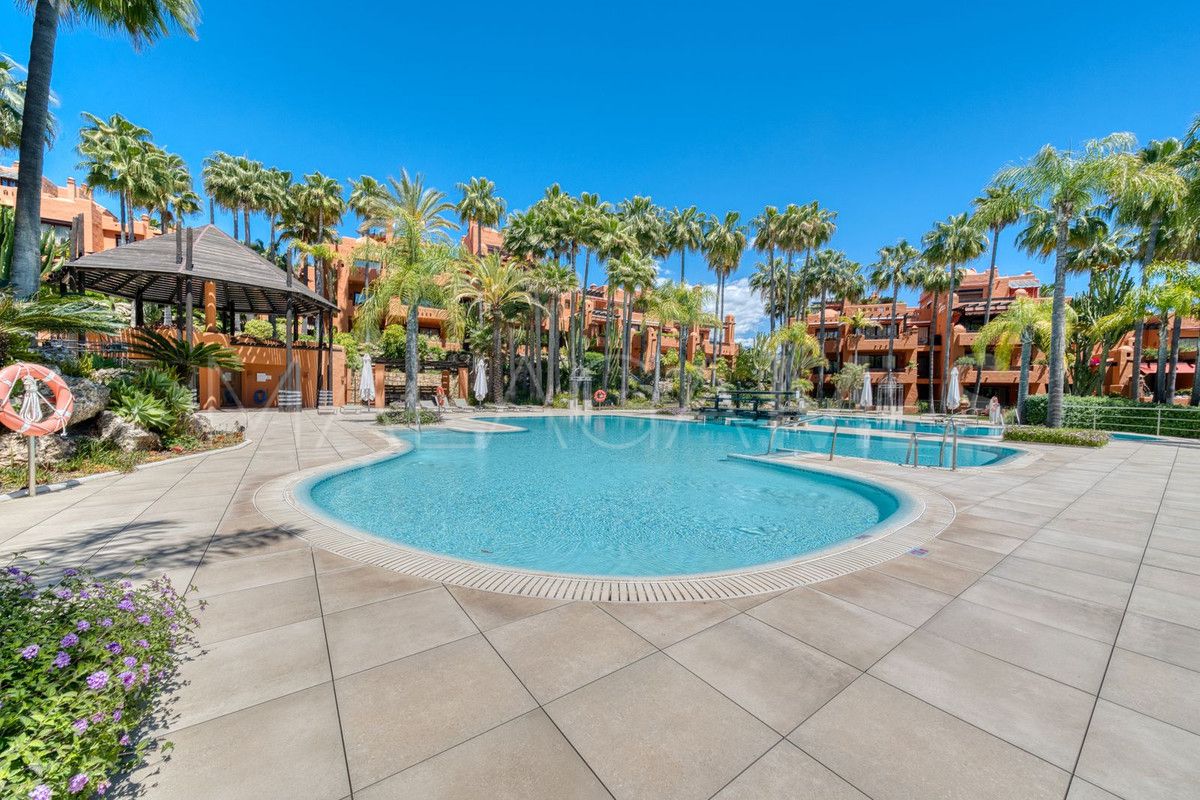 Wohnung for sale in Marbella - Puerto Banus