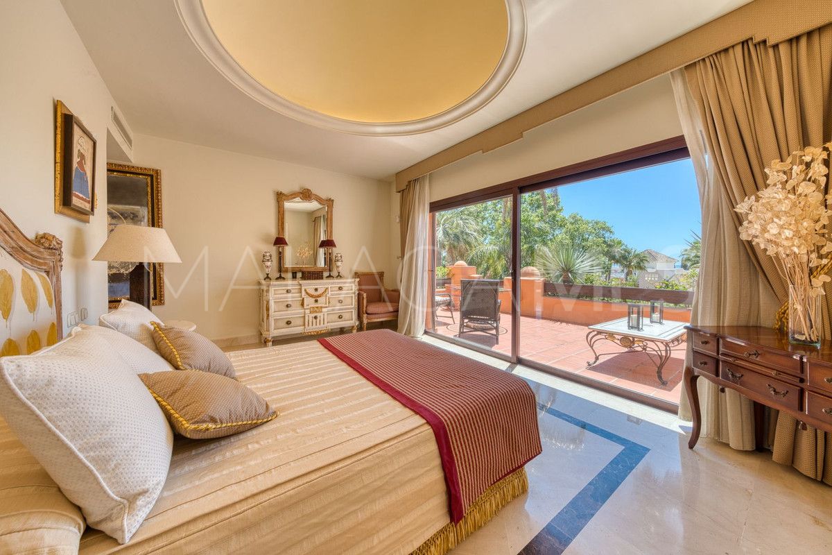 Wohnung for sale in Marbella - Puerto Banus