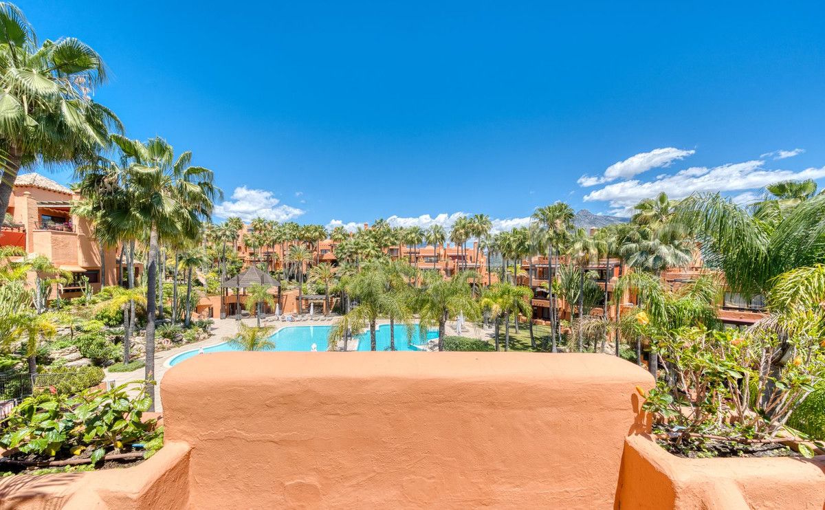 Wohnung for sale in Marbella - Puerto Banus