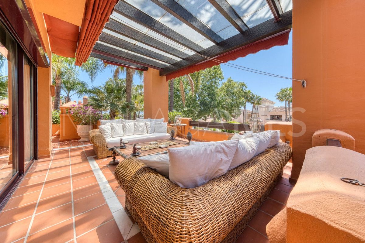 Wohnung for sale in Marbella - Puerto Banus