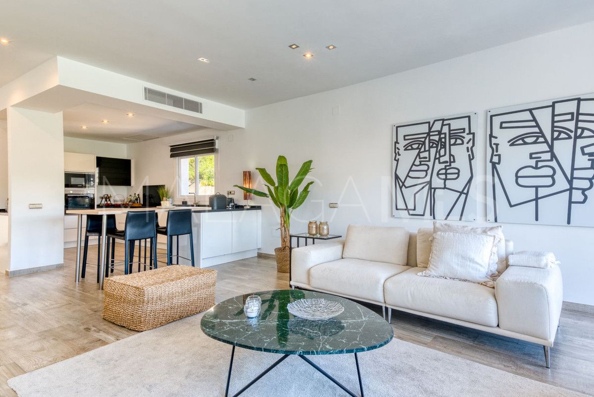 Villa for sale in Riviera del Sol with 3 bedrooms