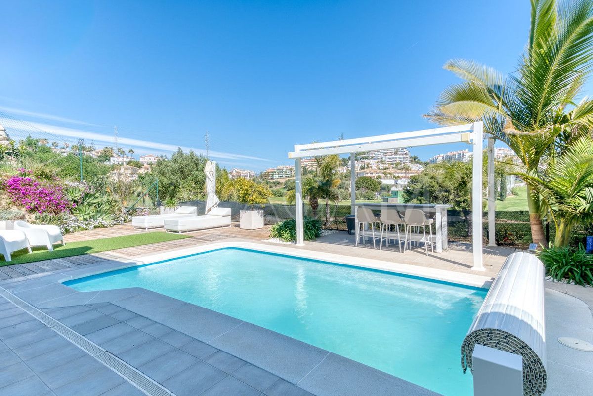 Villa for sale in Riviera del Sol with 3 bedrooms
