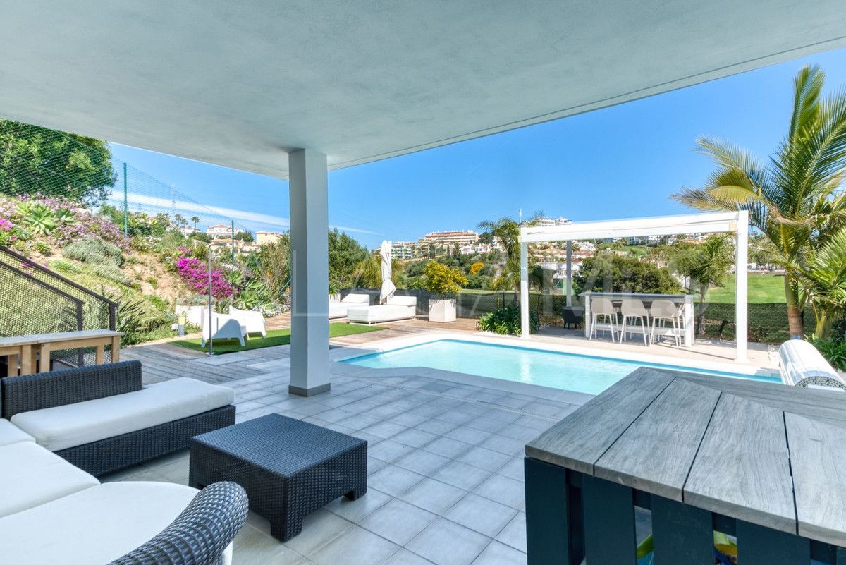 Villa for sale in Riviera del Sol with 3 bedrooms