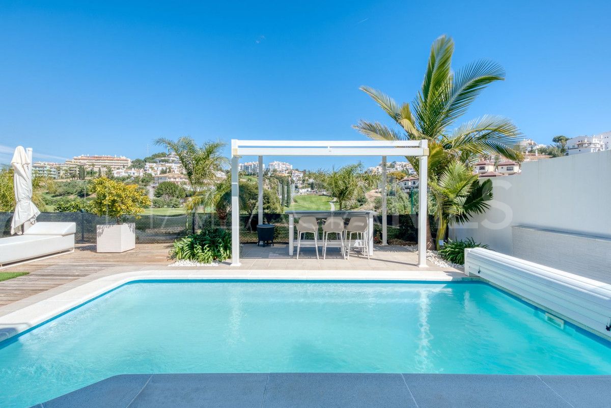 Villa for sale in Riviera del Sol with 3 bedrooms