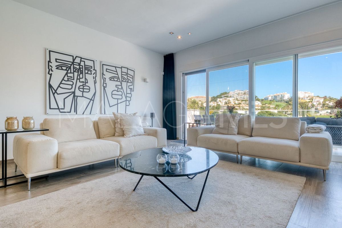 Villa for sale in Riviera del Sol with 3 bedrooms