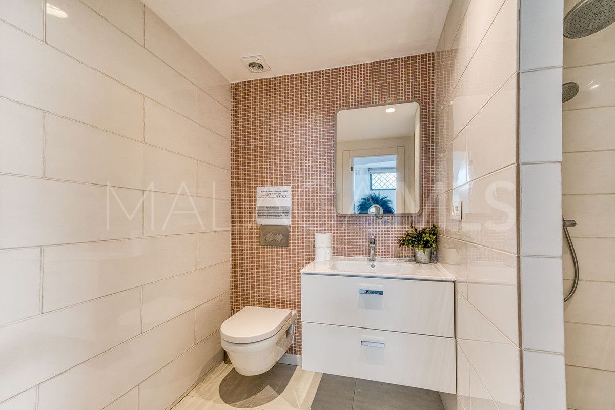 Se vende villa in Nueva Andalucia de 6 bedrooms
