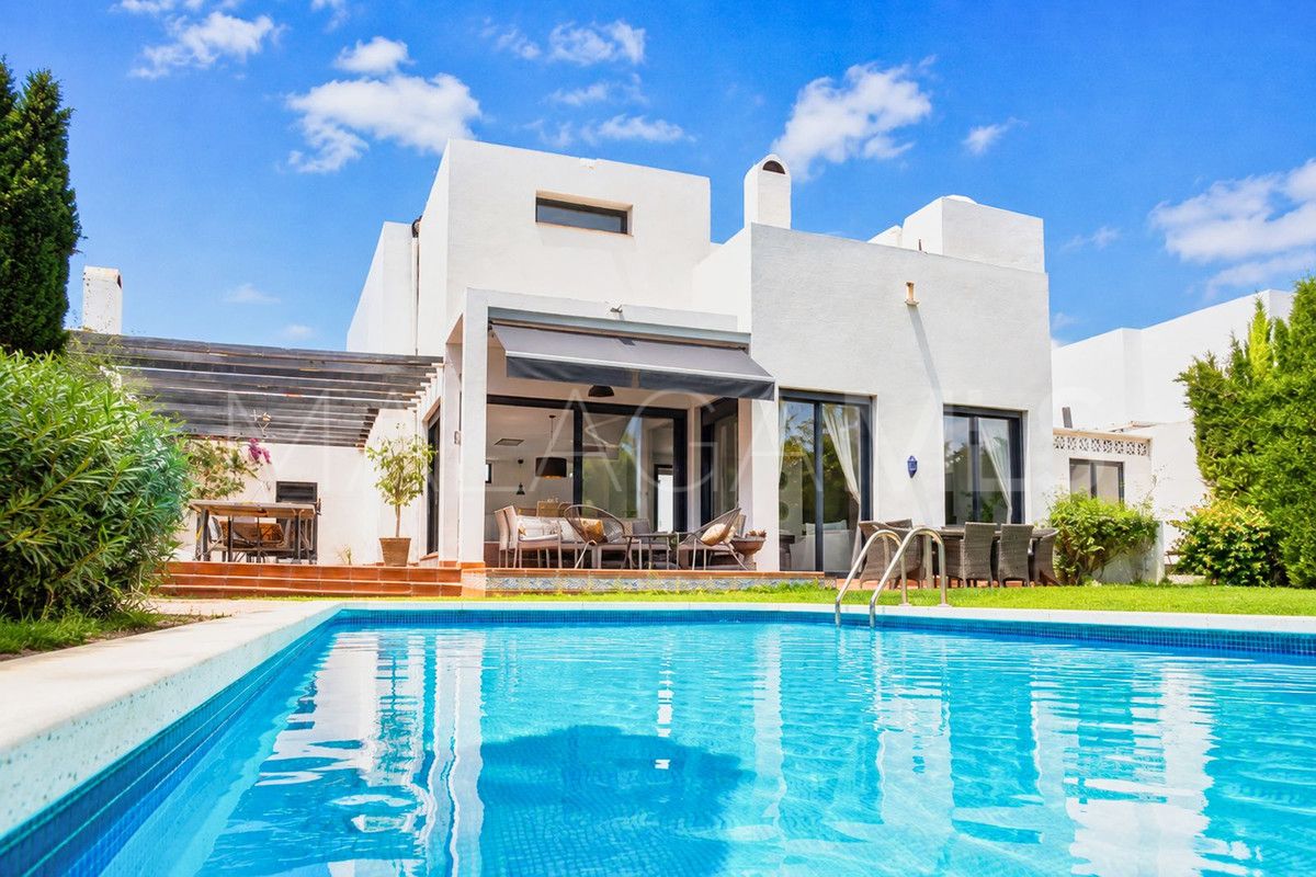 Se vende villa in Nueva Andalucia de 6 bedrooms