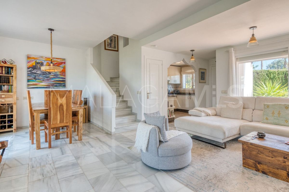 Radhus for sale in La Duquesa