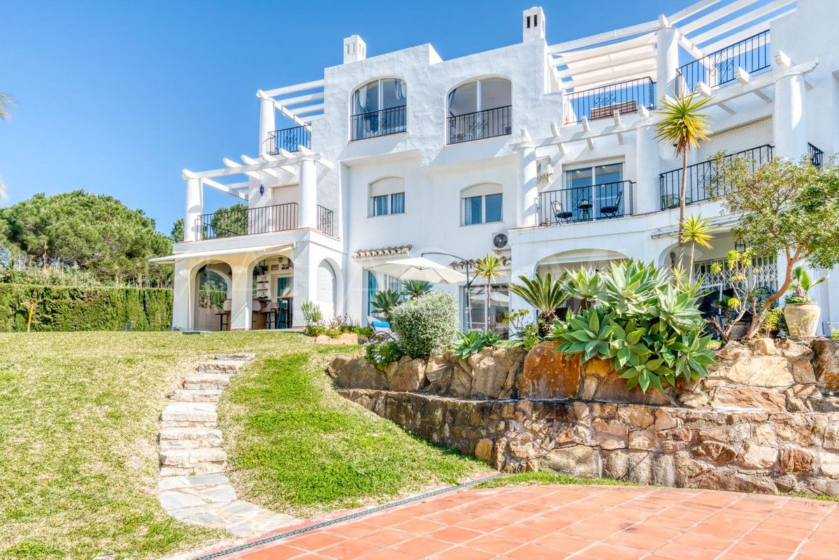 Radhus for sale in La Duquesa