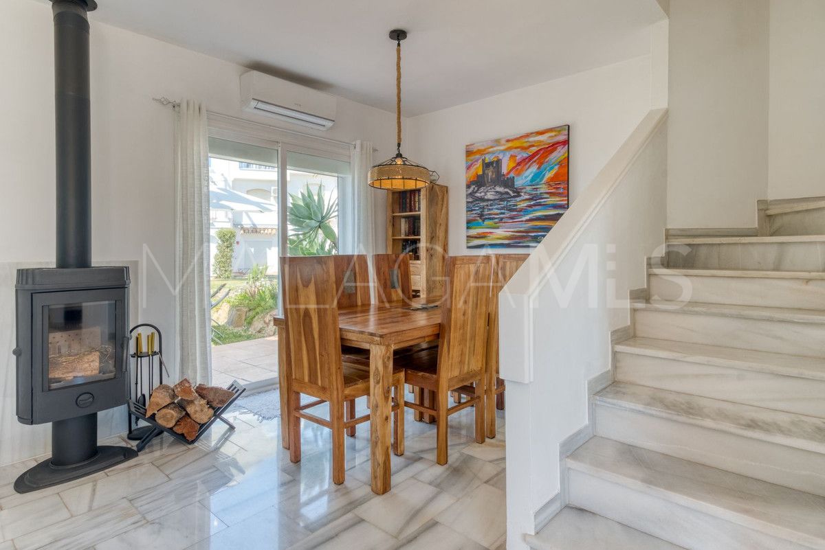 Radhus for sale in La Duquesa