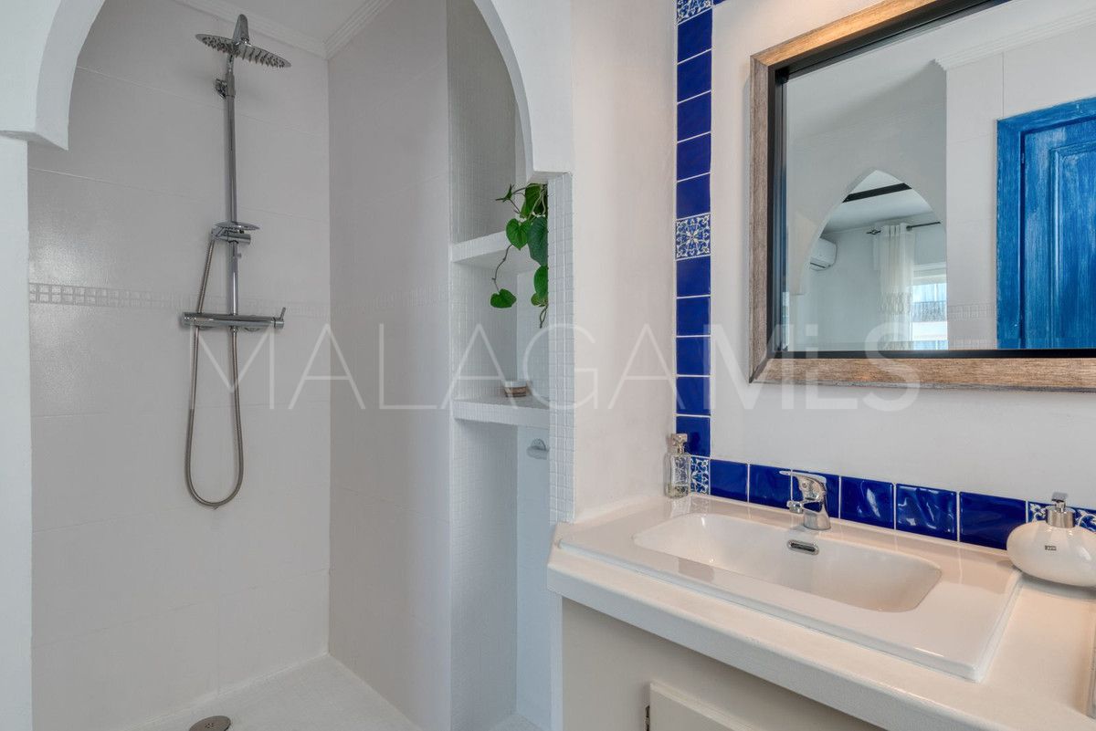 Radhus for sale in La Duquesa