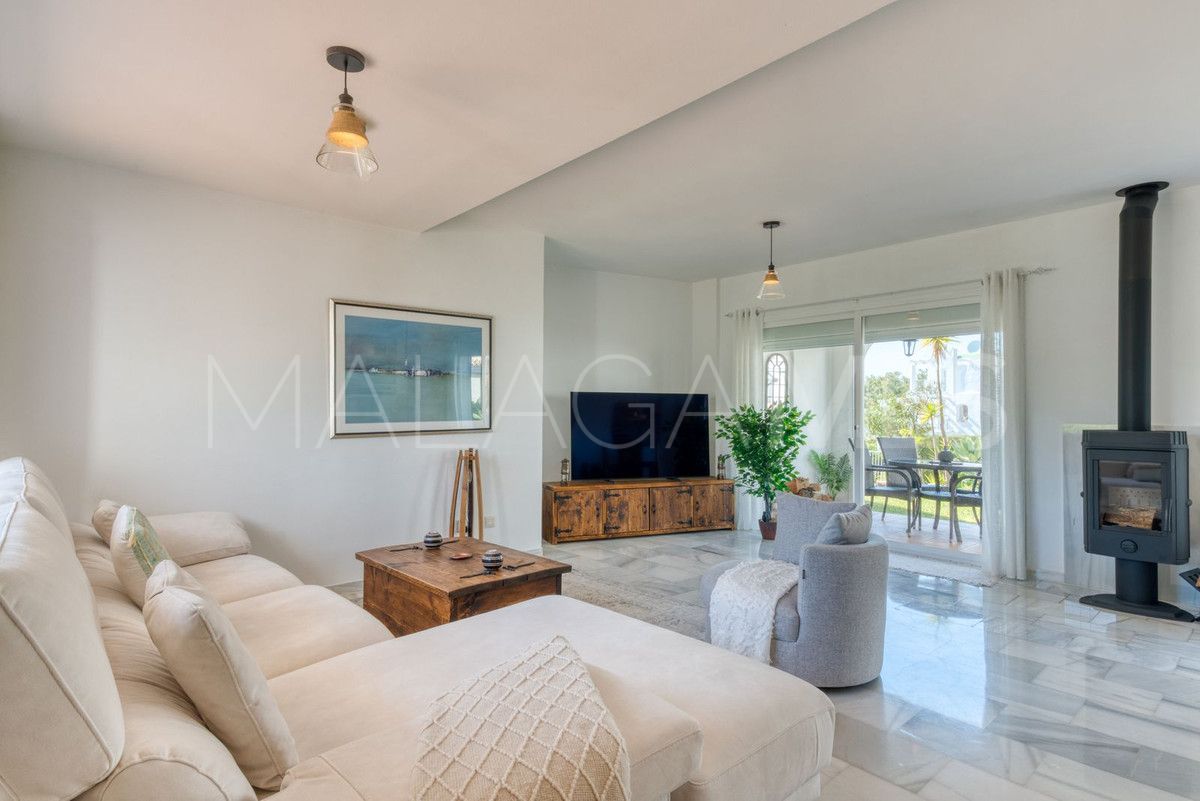 Radhus for sale in La Duquesa