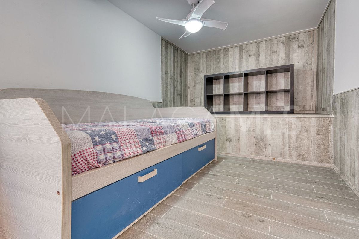 Villa for sale in Estepona