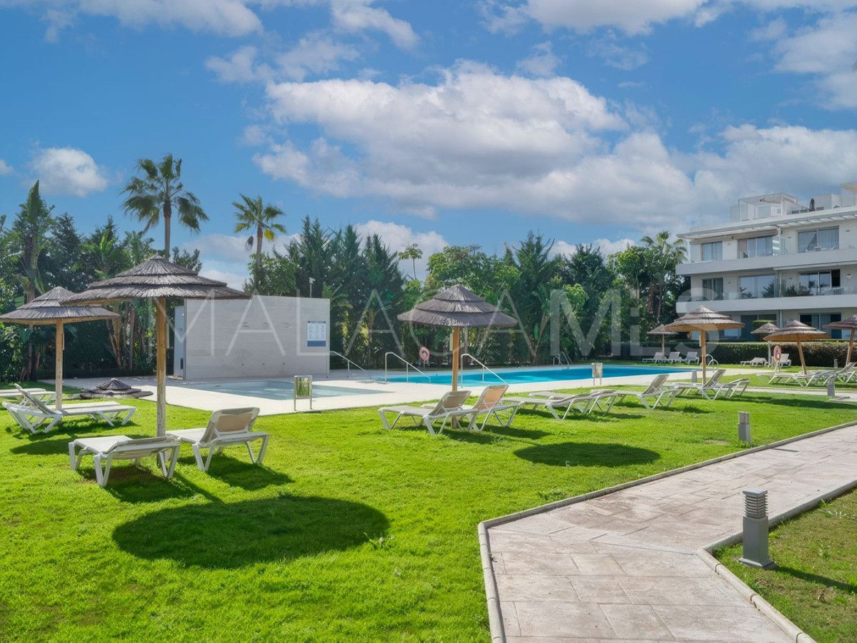 For sale ground floor apartment in Estepona