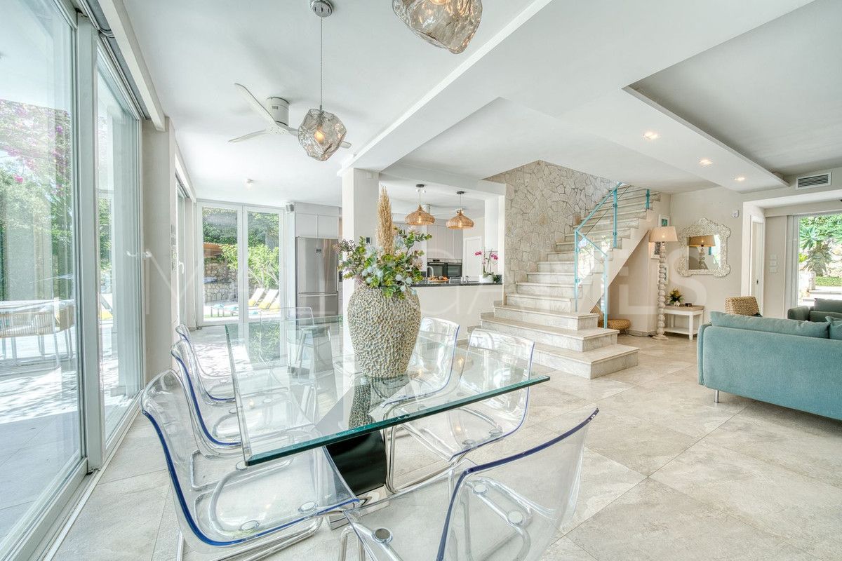 Villa for sale in El Rosario