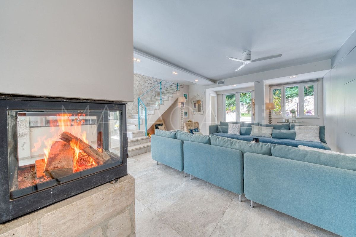 Villa for sale in El Rosario