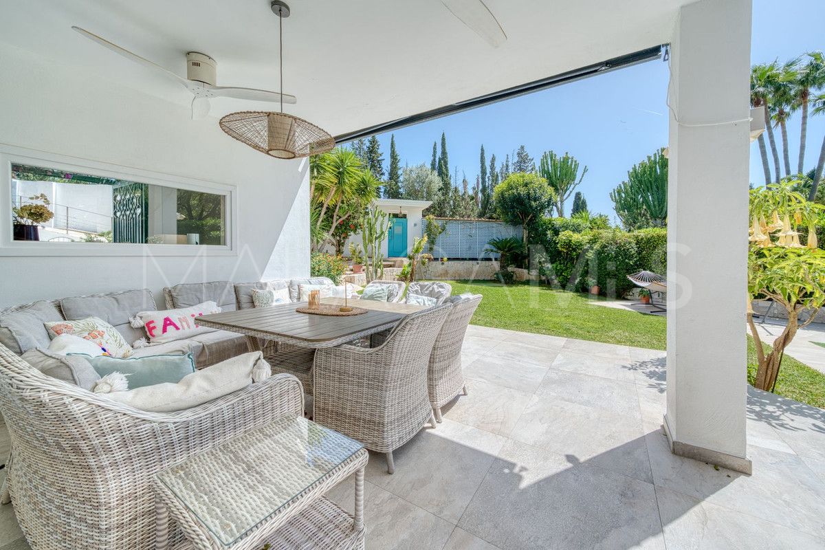 Villa for sale in El Rosario