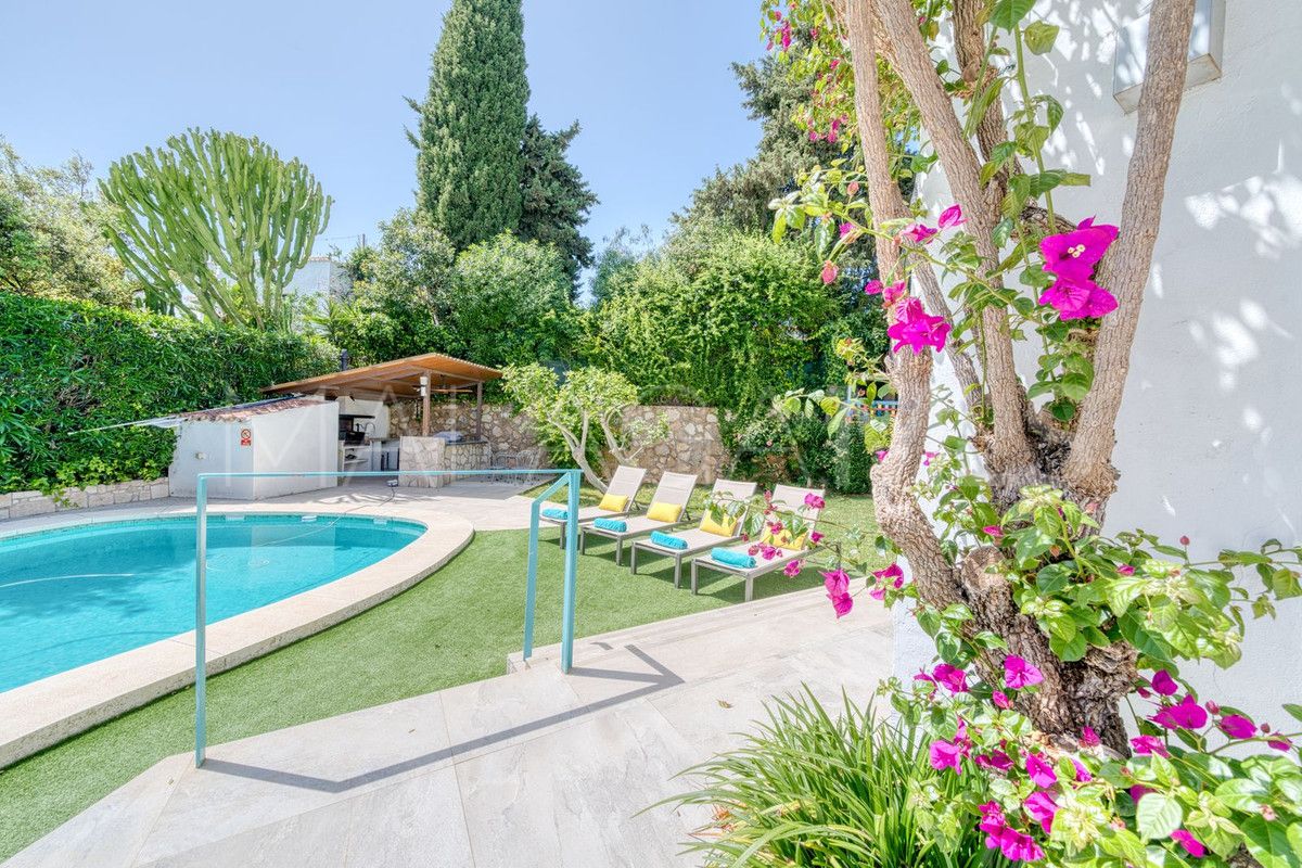 Villa for sale in El Rosario