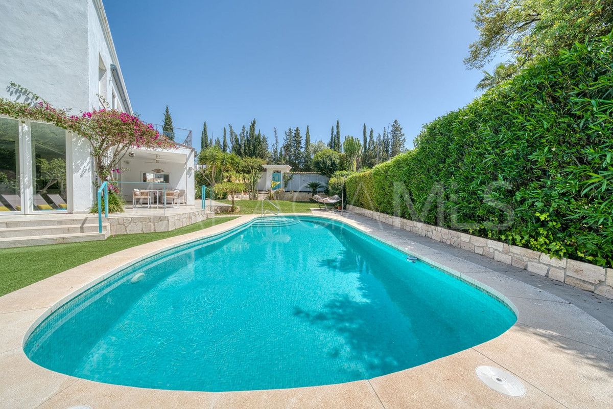 Villa for sale in El Rosario