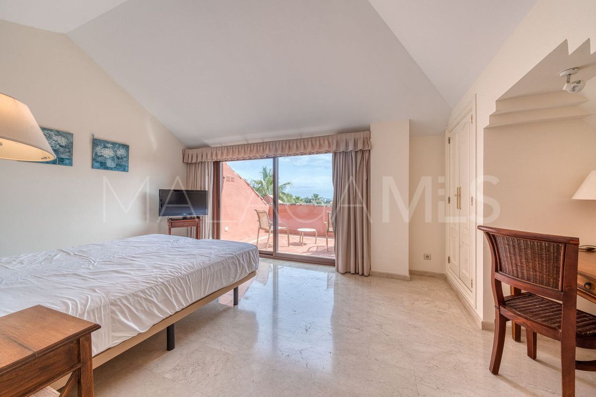2 bedrooms apartment in Marbella - Puerto Banus for sale