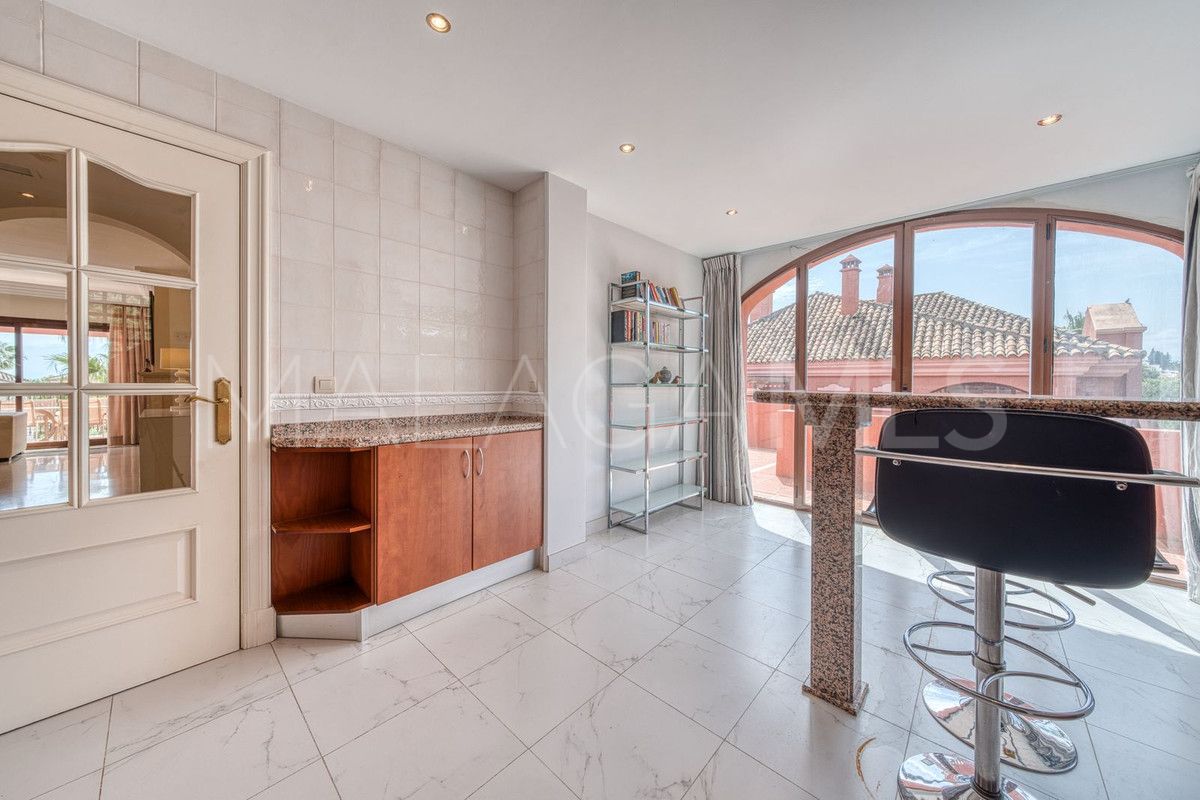 2 bedrooms apartment in Marbella - Puerto Banus for sale