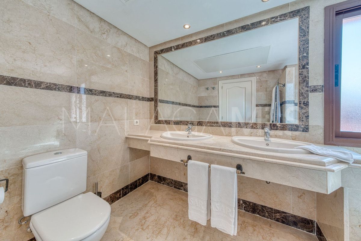 2 bedrooms apartment in Marbella - Puerto Banus for sale