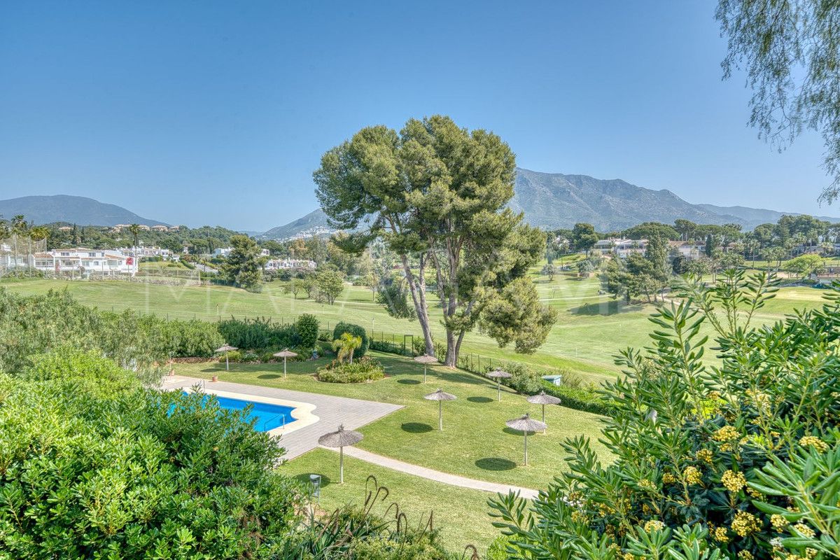 Apartamento planta baja for sale in Aloha de 2 bedrooms