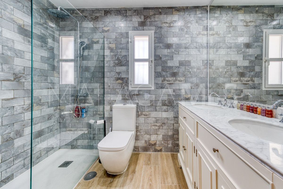 Nueva Andalucia, apartamento planta baja a la venta