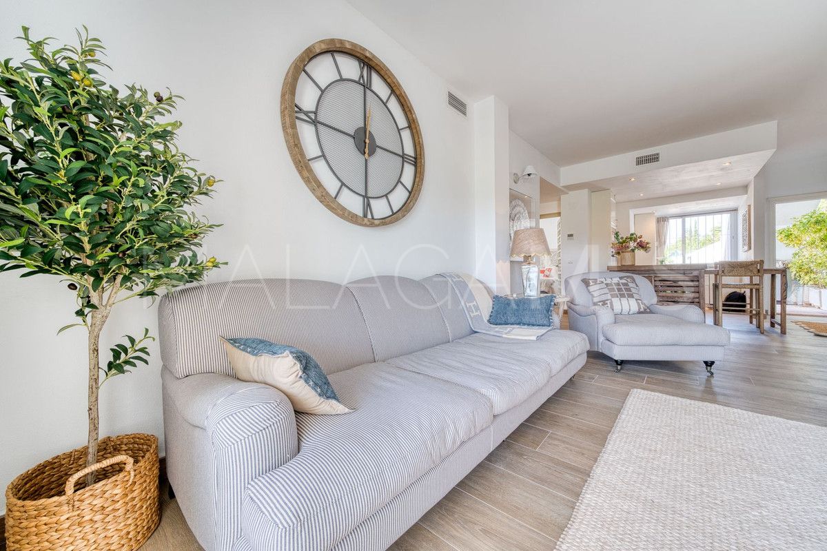 Nueva Andalucia, apartamento planta baja a la venta