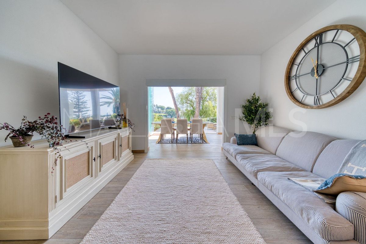 Nueva Andalucia, apartamento planta baja a la venta