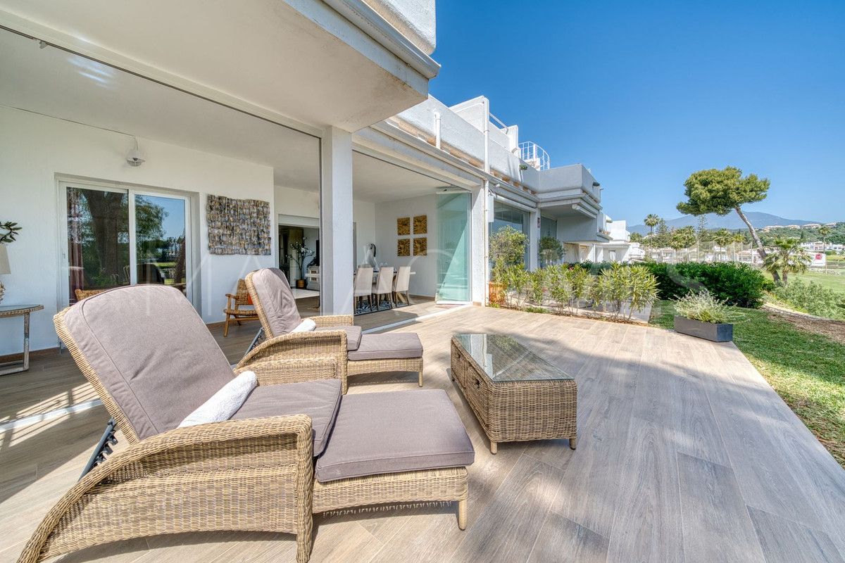 Nueva Andalucia, apartamento planta baja a la venta