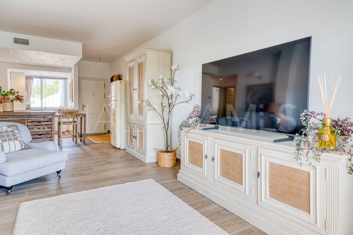 Nueva Andalucia, apartamento planta baja a la venta