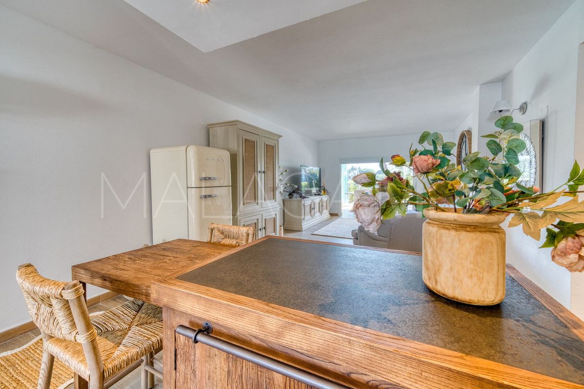 Nueva Andalucia, apartamento planta baja a la venta