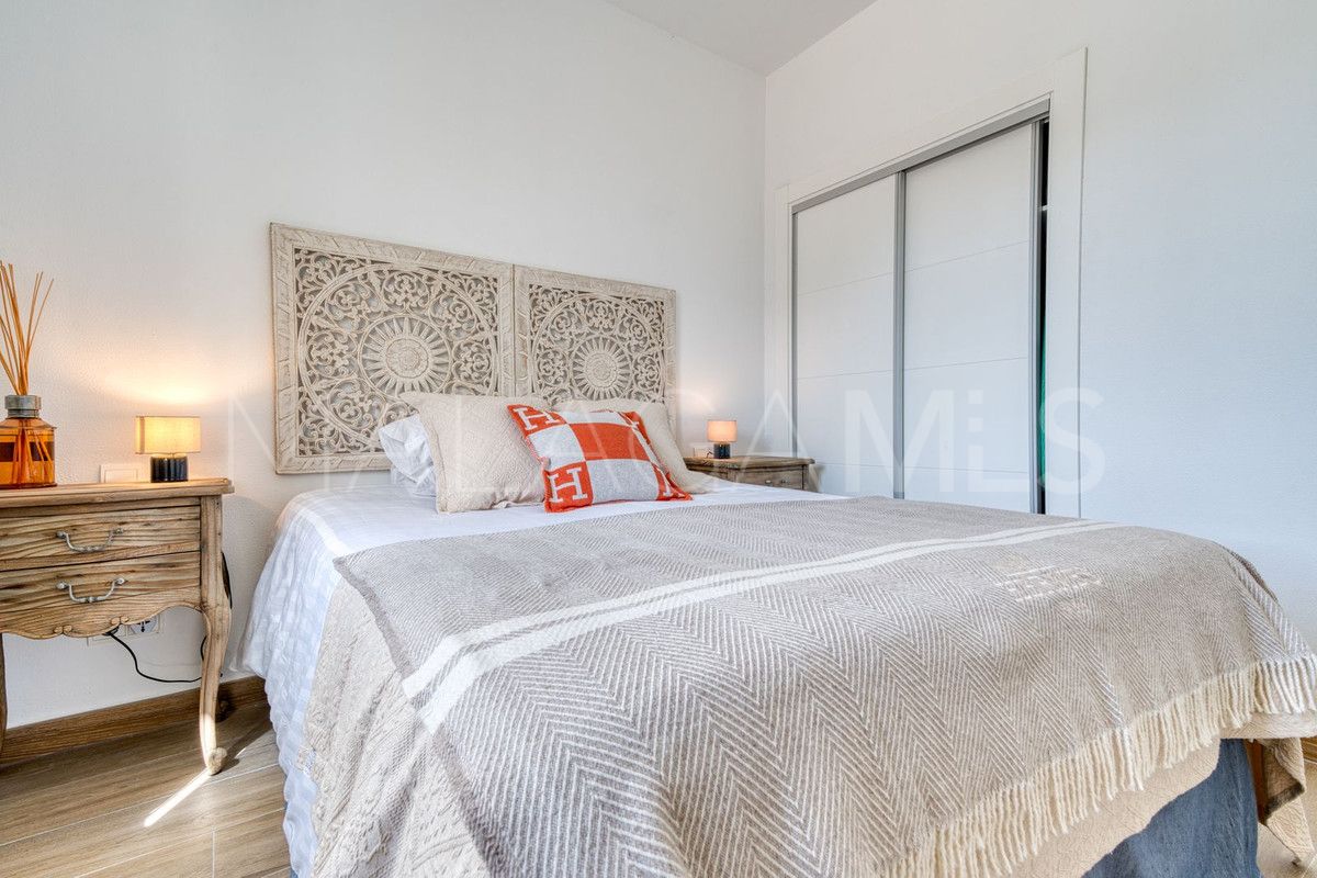 Nueva Andalucia, apartamento planta baja a la venta