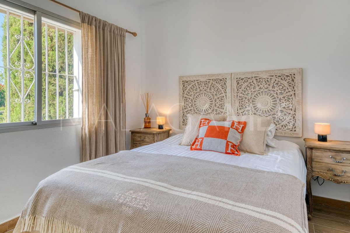 Nueva Andalucia, apartamento planta baja a la venta